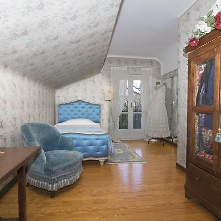 Laveno-mombello Sleeps 8 Pool Villa *